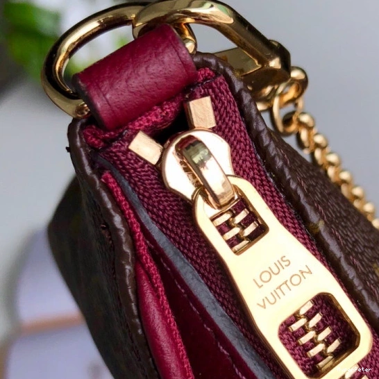 PALLAS Vuitton CHANELUTCH Louis 0710